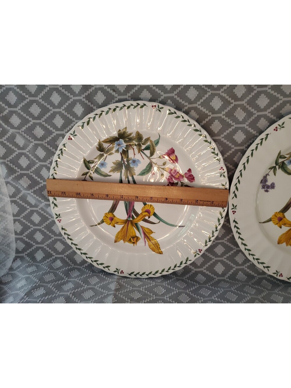 2 Mikasa Summer Symphony 12" Chop Plates $16 Each